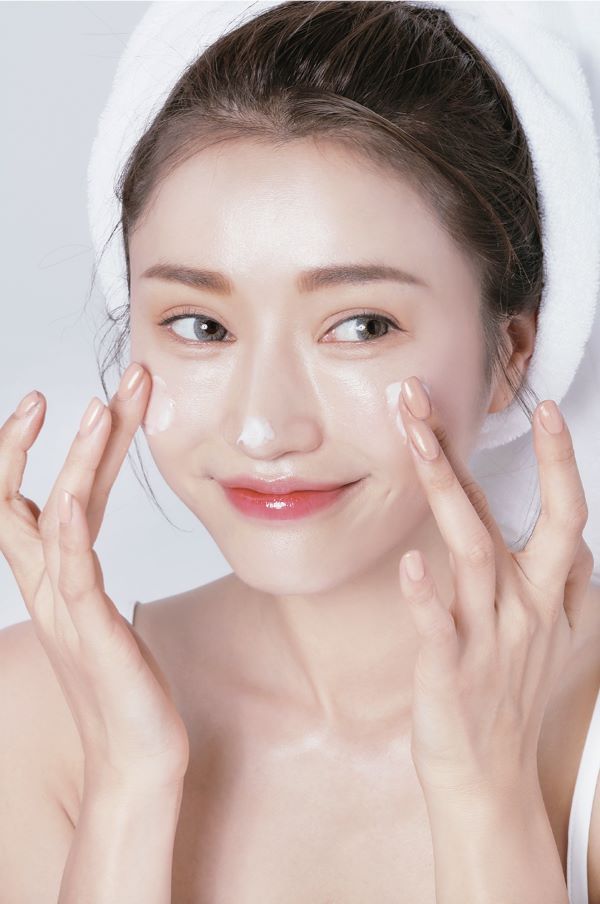 Bí quyết sở hữu làn da “glass skin” với phương pháp chăm sóc da Hàn Quốc